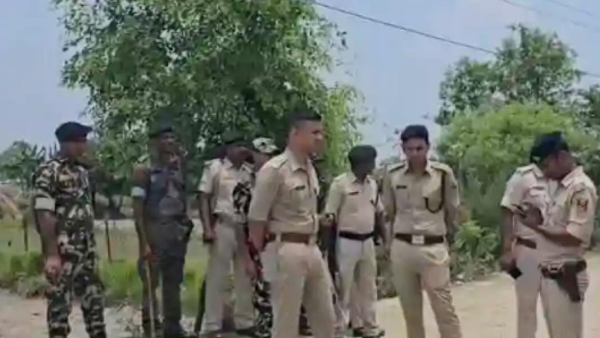 Attack On Police In Gopalganj During Liquor Smuggling Raid