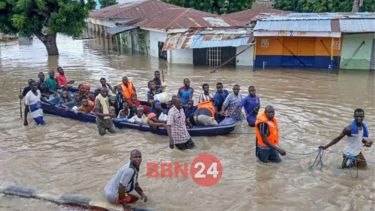 Nigeria Heavy Rain Flood Death Rescue